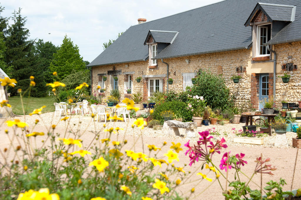 Chambres D'Hotes Les Chatelains Ennordres Exteriér fotografie